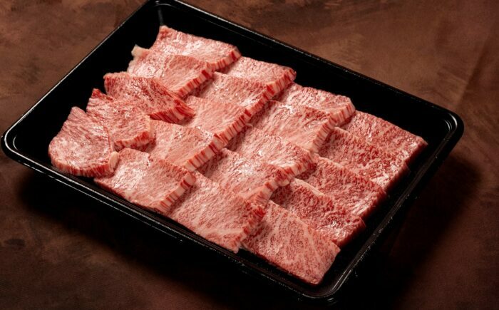 土佐黒牛 焼肉用（モモ肉）約400g / 贈答用 黒牛 土佐 土佐和牛 和牛 牛 肉 お肉 モモ肉 焼肉 食品 冷凍 高知 【高知県食肉センター株式会社】 [ATFC033]