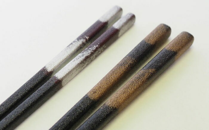 土佐古代塗の持ちやすくてつかみやすい箸 1膳 /土佐古代塗 箸 はし 塗り箸 漆箸 職人技 日本製 つかみやすい ザラ地 長持ち 伝統工芸 美禄堂 ギフト 【美禄堂】 [ATBF065]