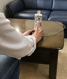 鳴子型スマホスタンド おけるき