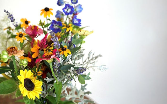 【12回定期便】生花花束 ブーケM初回花瓶付 【株式会社tomoni】 [ATCG022]