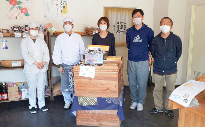 だし専門店 謹製 素材の美味しさ「とくだし」パック （7g×8パック）×5袋 / 高知 土佐 かつお カツオ 鰹 かつお節 カツオ節 鰹節 削り節 だし 出汁 パック アレンジ 【徳屋商事株式会社】 [ATCF005]