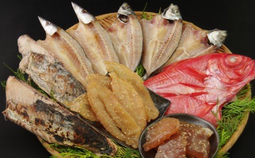 ナカイチ厳選！ かつおのたたきと干物6種類セット B カツオのたたき 鰹 タタキ 魚介類 惣菜 干物 おつまみ 詰め合わせ 冷凍