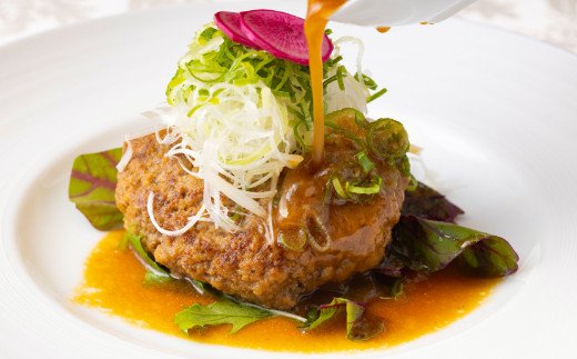 土佐あかうし100％ハンバーグステーキ（自家製ソース２種）１５０ｇ×６個