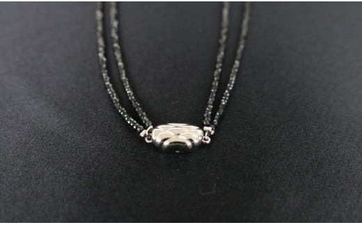 赤珊瑚とブラックスピネルの2連ネックレス アクセサリー ネックレス ジュエリー 珊瑚