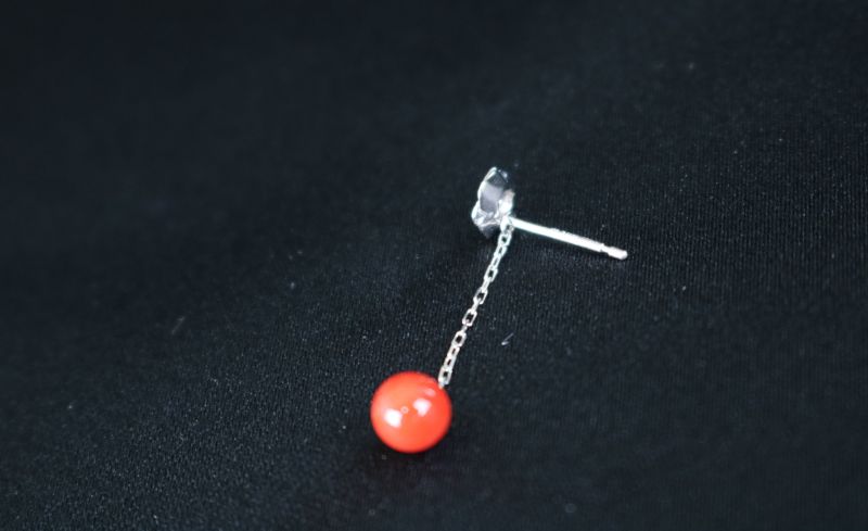 赤サンゴ ぶら下がりピアス アクセサリー ピアス ジュエリー 珊瑚 赤珊瑚