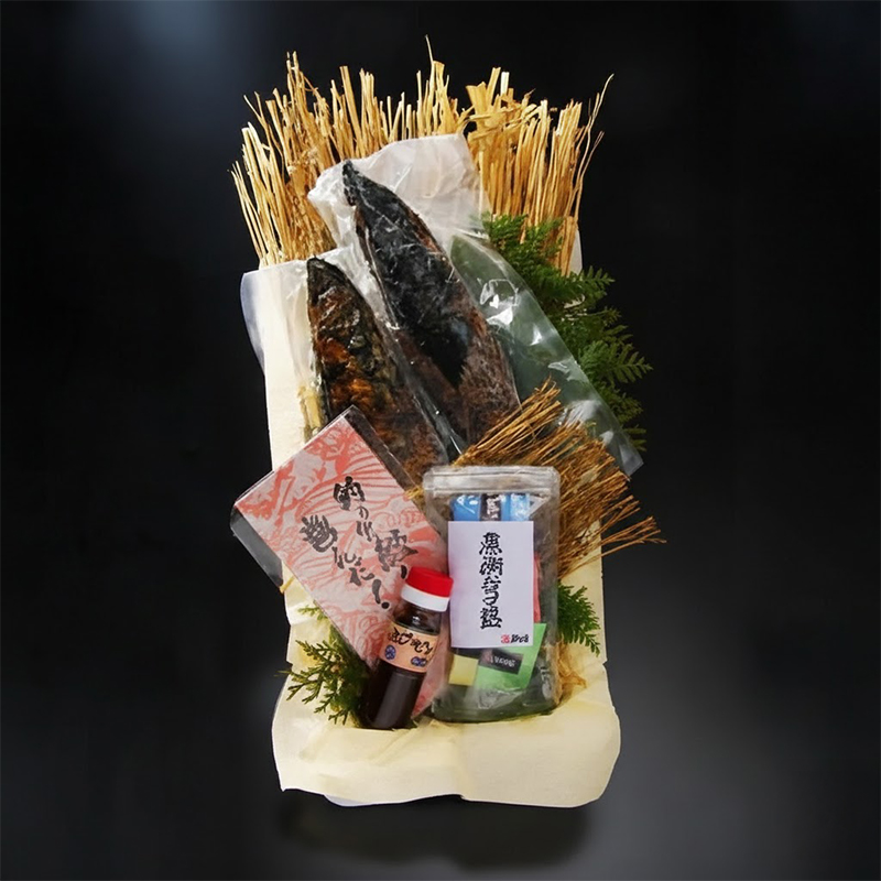 黒潮の赤い宝玉　本場土佐の『鰹の藁やきたたき』約700g（1.5節〜2節）【カツオのたたき 鰹のたたき カツオ 鰹 魚 お魚 さかな 食品 人気 おすすめ 】