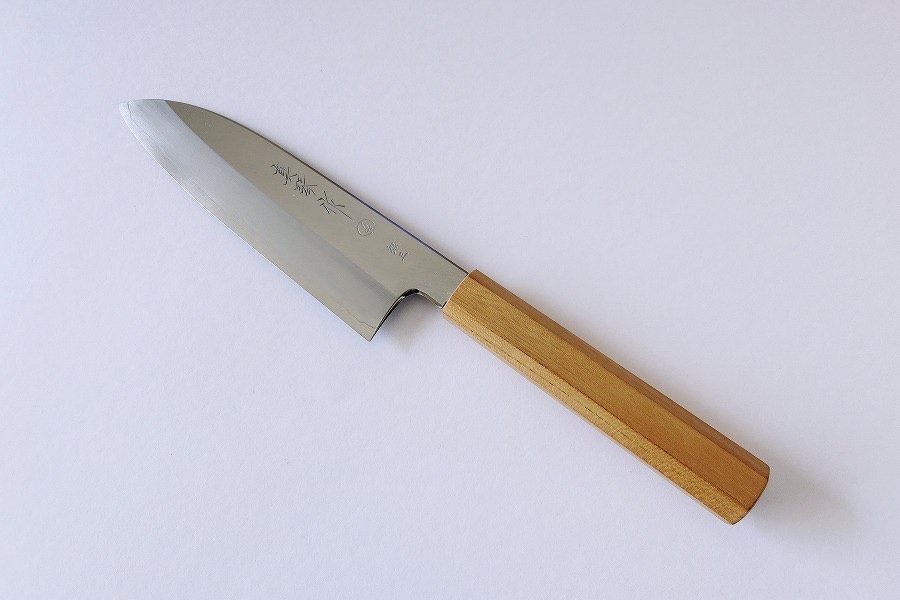 三徳包丁１８０ミリ銀３鋼　三徳 包丁 日本製 ステンレス 刃渡り18cm