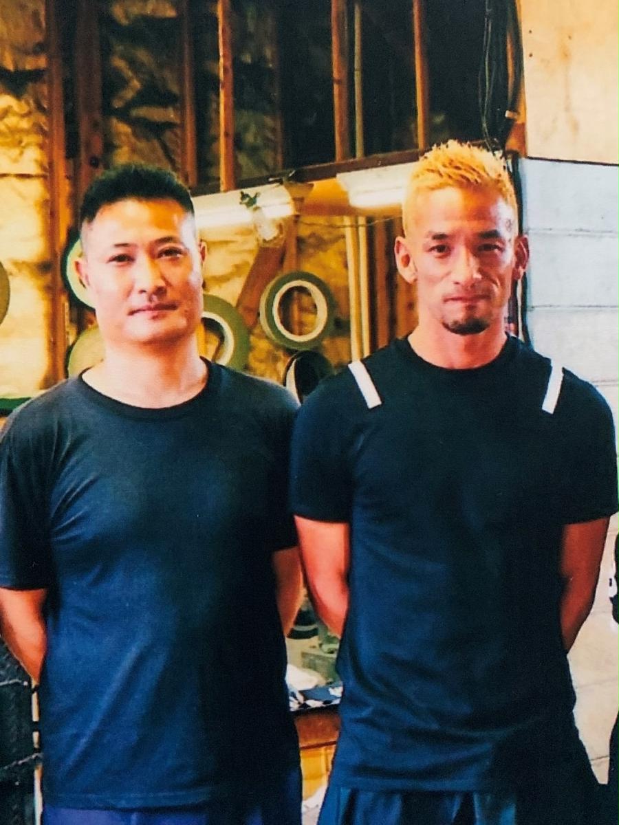 出刃包丁１８０ミリ銀３鋼　