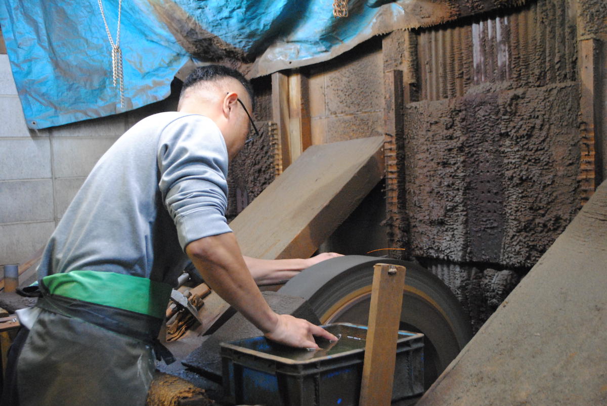 和ペティ１５０ミリ銀３鋼　