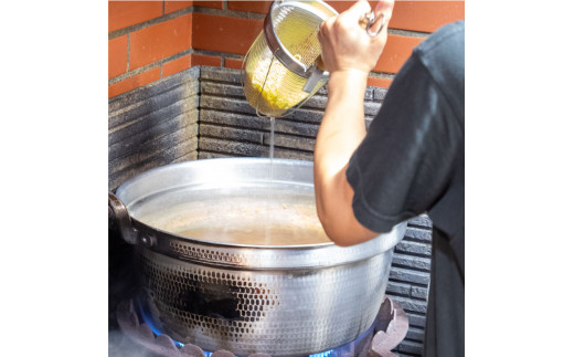 鍋焼きラーメンニンニクホルモン 4食 土鍋2個付き ご当地ラーメン B級グルメ 名物 鍋焼きラーメン 高知県 須崎市