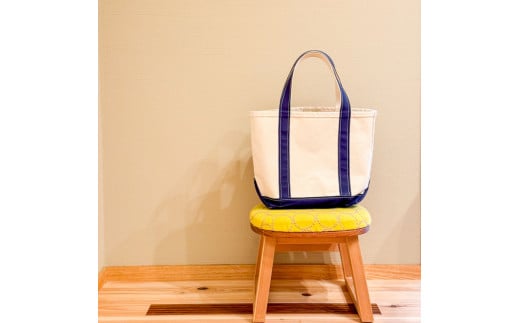 子どものいす ( まごまごの椅子 無地 キッズ用 子供用 ) ( チェア ダイニング インテリア 玄関 木製 腰掛 イス 無垢材 杉 ホワイトアッシュ 家具 おしゃれ 人気 おすすめ 新生活 一人暮らし 国産 )