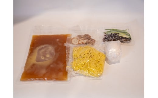 ラーメン 人気 3種 x 各1 セット 土鍋なし おやどり 赤辛 にんにく ホルモン ご当地ラーメン B級グルメ 名物 鍋焼きラーメン 極上C 高知県 須崎市