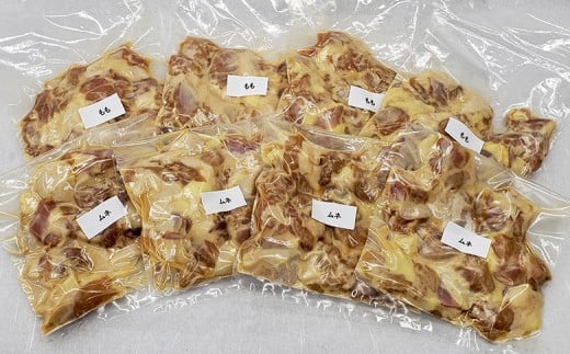 定期便 6回 肉 豚肉 鶏肉 四万十鶏 四万十ポーク 特製たれ漬け トリ ブタ もも肉 むね肉 胸肉 唐揚げ 豚カツ 小分け 高知県 須崎 頒布会 ME1000