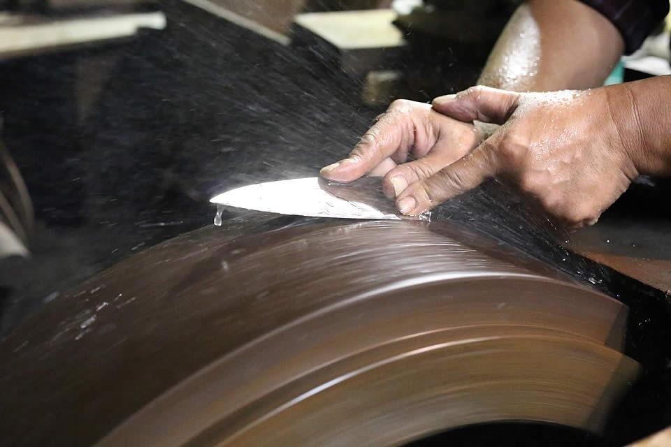 日本三大刃物 土佐打ち刃物 菜切り包丁 16.5cm 迫田刃物 鍛冶職人 鍛造 プロ 白紙2号 菜切包丁 キッチン 日用品 手造り 手砥ぎ 高知県 須崎市