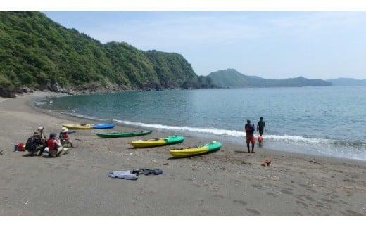 【RemoRemoKayaks】シーカヤック体験 〜のんびり 安和コース〜 RR001