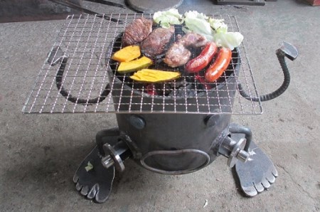 鋼板製ロボット型 七輪 「しち丸」アウトドア BBQ バーベキュー レジャー キャンプ 卓上 コンロ 防災グッズ 炭火焼きレジャー用品 インテリア ユニーク オリジナル 鋼板 送料無料【R00740】