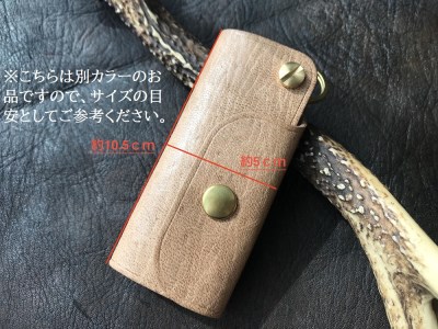 鹿革のキーケース（スピーディー振り出し式）【黒】鍵ケース 革小物 革製品 レザー ハンドメイド レザークラフト キーリング アクセサリー お洒落 金属 ギフト 25000円【R00552】