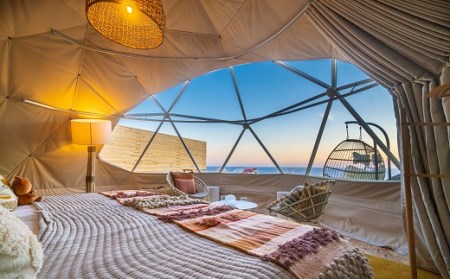 Dot Glamping アシズリテルメ　グランピング1泊2日　ペア宿泊券（夕食・朝食付き）あしずり温泉郷 ホテル 旅行券 トラベル【R00742】