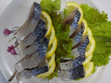 ゴマサバのしめ鯖（半身×2枚）魚介 フィレ 〆サバ さば寿司 惣菜 冷凍刺身 しめさば【R00323】