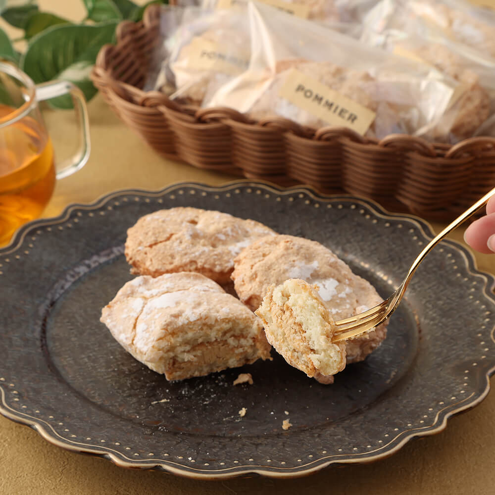 フランス発祥焼き菓子 ダックワーズ（５個入）スイーツ お菓子 デザート おやつ 洋菓子 ポミエ 焼き菓子 美味しい 食感 サクサク しっとり 差し入れ 個包装 菓子折り 高級感 お祝い【R00841】