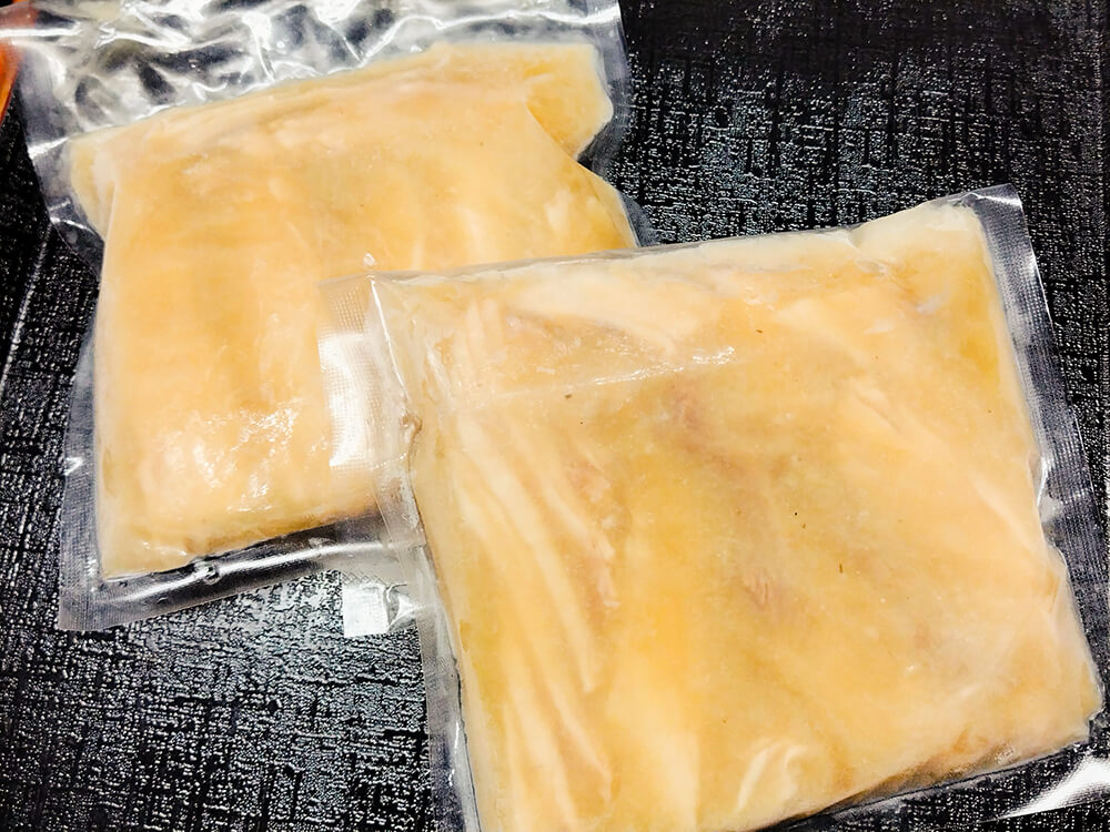 マンボウ（煮つけ）150g×3P まんぼう 翻車魚 食用 食品 食べ物 鮮魚 魚介類 海鮮 珍味 名物 料理 魚料理 煮物 天ぷら 唐揚げ 小分け グルメ 加熱用 要加熱 冷凍配送【R01011】