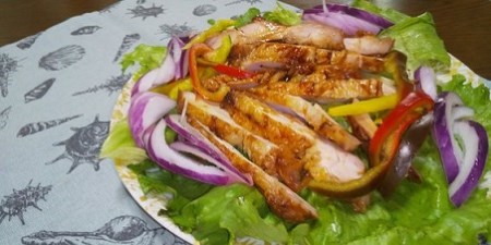 鶏もも肉の照り焼きステーキ＆ネギ塩たれ焼きステーキ（各１袋３枚入り）鶏肉 チキン 惣菜 おかず お弁当 チキンステーキ 夜食 照り焼き ネギ塩たれ 和風 簡単 調理 レンジ 冷凍保存【R00324】