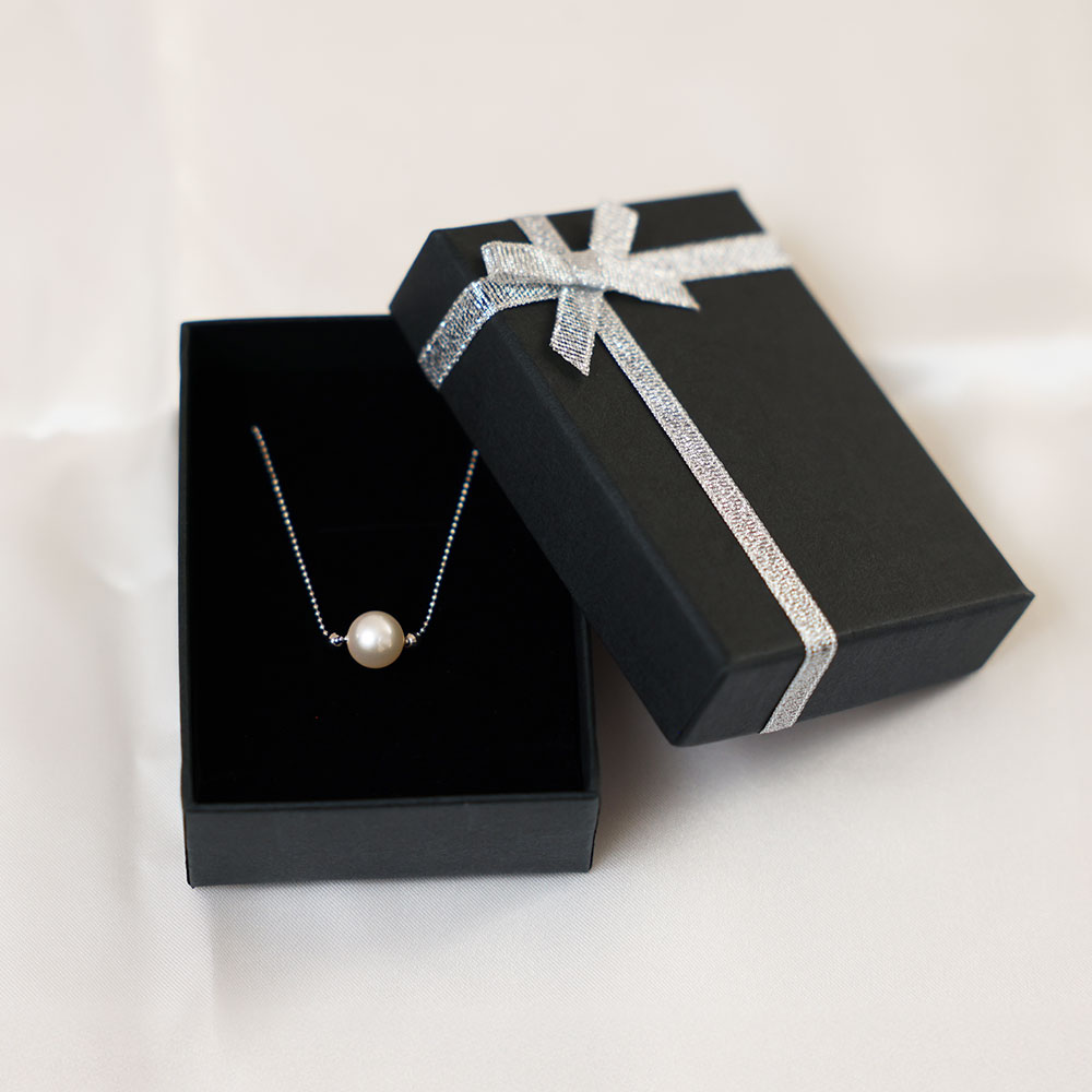 あこや本真珠 ミラーボール付 シルバーチェーン ネックレス（8.5mm～8.9mm）ホワイトピンクカラー 簡易保管ケース付 ペンダント パール アクセサリー プレゼント 母の日 贈り物 ギフト 6月誕生石 かわいい 可愛い おしゃれ お洒落 【R01522】 