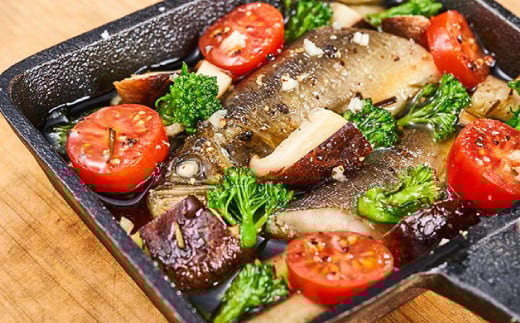 R5-357．旨みたっぷり・骨までやわらか！四万十川天然鮎のコンフィ缶【2缶セット】