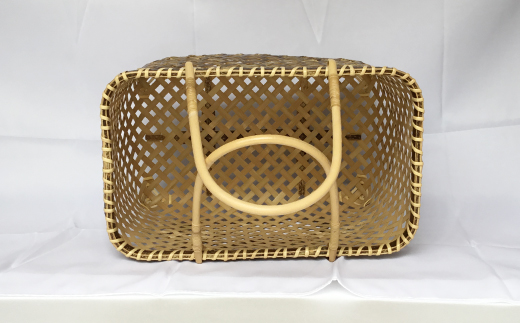 【 ハンドメイド 】 竹細工 虎竹 四ツ目 買い物篭 バッグ かご カゴ 篭 若鮎クラフト 工芸品 工芸 日用品 雑貨 インテリア バンブー 職人 手作り 上品 高級感 おしゃれ 国産 土佐 高知県 高知 四万十市 四万十 しまんと お取り寄せ 25-83