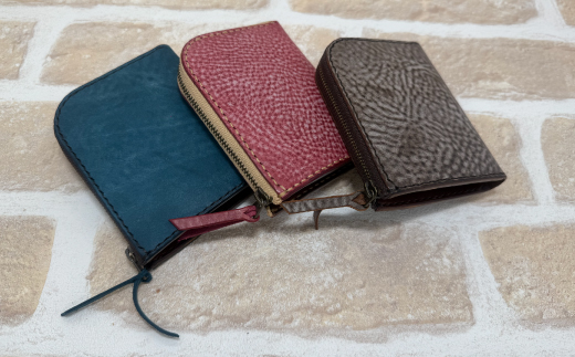 手縫いの本革「L字ファスナー ミニ財布」【カラー：ターコイズ】上質 職人 手作り レザー 革 牛革 革製品 財布 ミニウォレット 二つ折り財布 シンプル おしゃれ ギフト 贈り物 高知県 四万十市 四万十 しまんと 25-0026-T