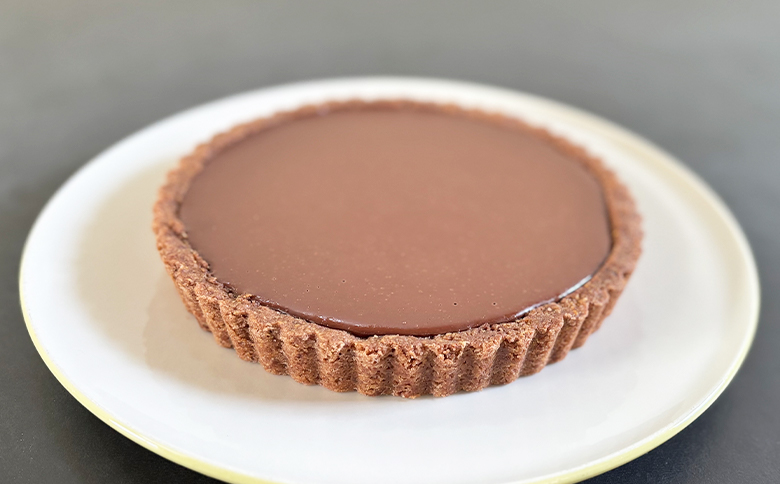 タルトショコラ(チョコレートのタルト) 18cm・6号サイズ - スイーツ 洋菓子 焼き菓子 デザート ケーキ お菓子 おかし チョコ ショコラ mongo mongo 高知県 香南市 冷凍 mo-0003