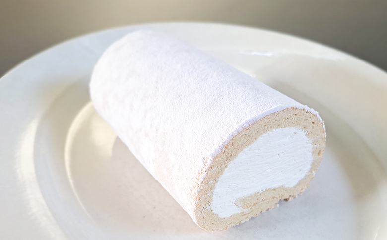 ロールケーキ 1本 14cm - 洋菓子 焼き菓子 おかし お菓子 スイーツ デザート 純生クリーム ケーキ ふわふわ mongo mongo 高知県 香南市 冷凍 mo-0006