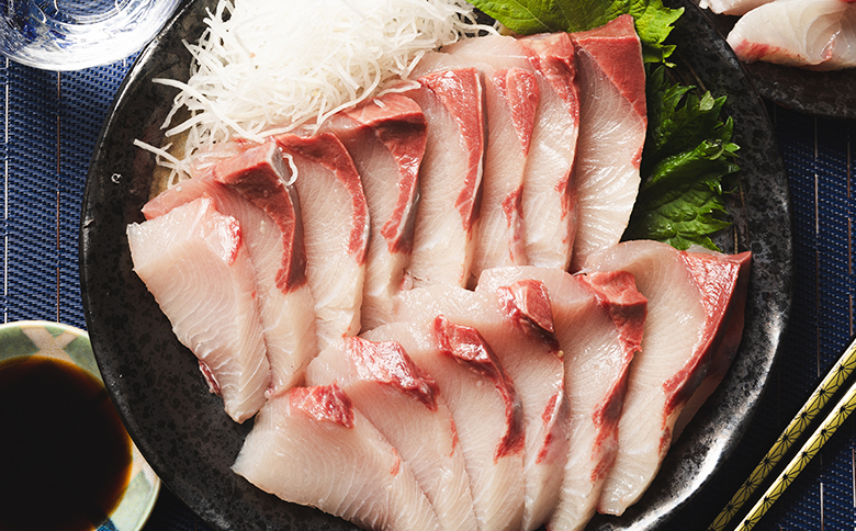 【配送日指定可能】【年末配送可能】ブリ 1匹(5kg～6kg) 「勝ブリ」 年末配送 年内配送 ny-0014
