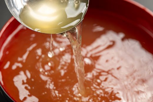 無添加のお徳用味だし ２０パック 国産 だしパック 出汁 万能だし 和風だし 粉末 調味料 食塩不使用 かつお節 昆布だし 煮干し 手軽 簡単 味噌汁 みそ汁 煮物 うどん そば 蕎麦 森田鰹節 高知県 香南市 mk-0021