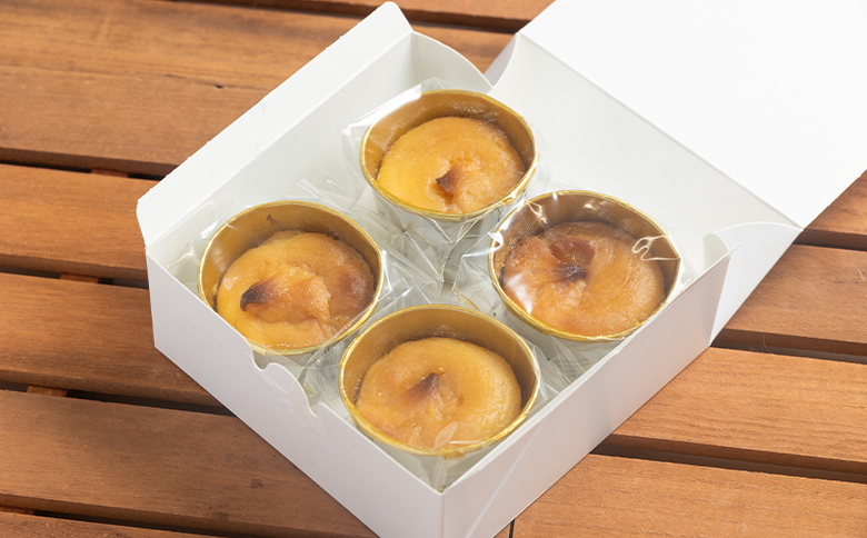 しまんと焼き蜜芋 ４個 - 個包装 箱入り お菓子 和洋菓子 おかし スイーツ おやつ デザート お茶請け お茶うけ さつまいも サツマイモ しっとり なめらか 贈答用 ギフト お取り寄せ 菓子工房コンセルト 高知県 香南市 常温 kn-0032