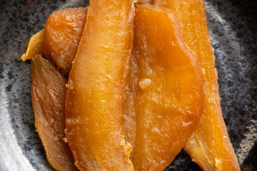干し芋 ひがしやま 100g - 干しいも ほしいも ホシイモ 紅はるか おやつ 和菓子 スイーツ 国産 防災 非常食 備蓄 アスタ農園 高知県 香南市 さつまいも お茶うけ 手土産 しっとり 常温 at-0026