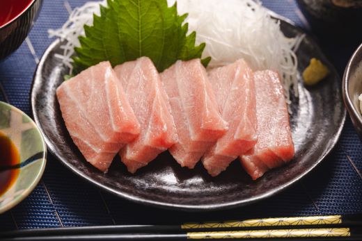 本マグロ 養殖大トロ 計約500g 2冊 - 鮪 まぐろ 寿司 刺身 海鮮丼 漬け丼 カルパッチョ おつまみ 海産物 魚介 海の幸 高知県 香南市 oo-0018