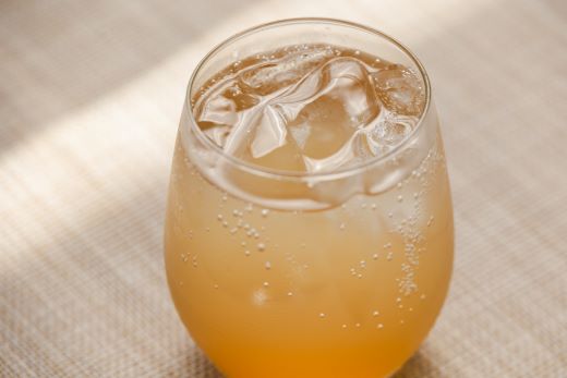 【6回定期便】やすらぎ市 ジンジャーシロップ200ml×5本 - 赤生姜 ショウガ あか しょうが 贈り物 おすそ分け 特産品 ジンジャーエール 料理 調味料 手作りドリンク お菓子 お歳暮 御歳暮 熱中症対策 高知県 香南市 Wyr-0058