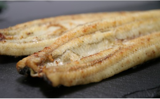 うなぎ 定期便 2回 うなぎ蒲焼き&白焼き120g 1尾(無頭)　交互にお届け 魚介 国産 海鮮 魚 かばやき 鰻 ウナギ 惣菜 おかず お手軽 加工品 加工食品 冷凍 しらやき セット 食べ比べ Wun-0043