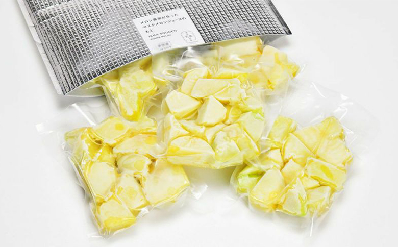 【2回定期便】メロンジュースのもと 約800ｇ 約165g×5パック - 国産 マスクメロン 完熟 飲み物 飲料 甘い フルーツジュース ジュース スムージー カットメロン アレンジ 果物 くだもの フルーツ めろん 篤農 高知県 香南市 冷凍 Wtn-0033