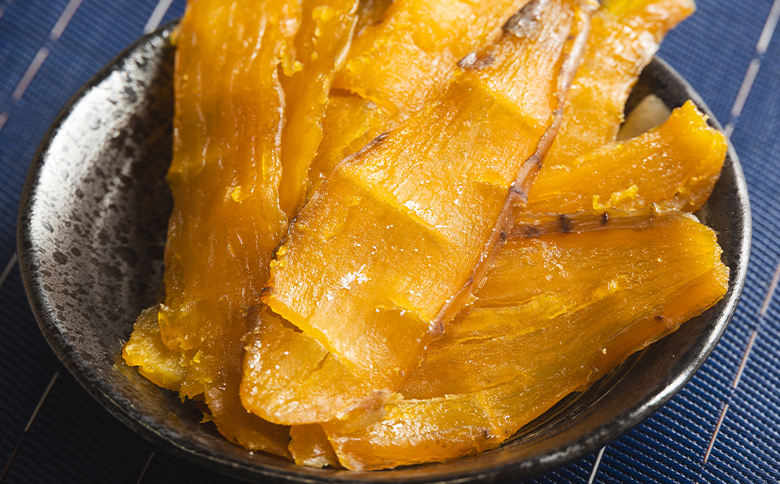 香南くろしお園のお芋で作った 選べる干し芋(シルクスイート・安納芋) 200g 平干し - 種類 国産 おやつ 和菓子 スイーツ 和スイーツ サツマイモ さつまいも 香南くろしお園 高知県 香南市 常温 ke-0012