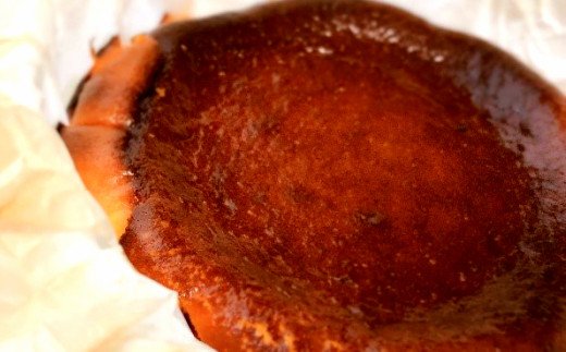 【四国一小さな町のお菓子屋】bon appetit　バスク風チーズケーキ