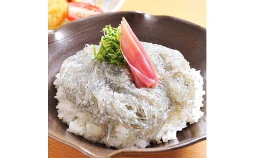 生しらす・釜あげちりめん 特製タレ・薬味セット シラス おじゃこ ちりめんじゃこ ふわふわ 国産 釜揚げ しらす丼 海鮮丼 ごはん ご飯 おつまみ セット お取り寄せ 美味しい