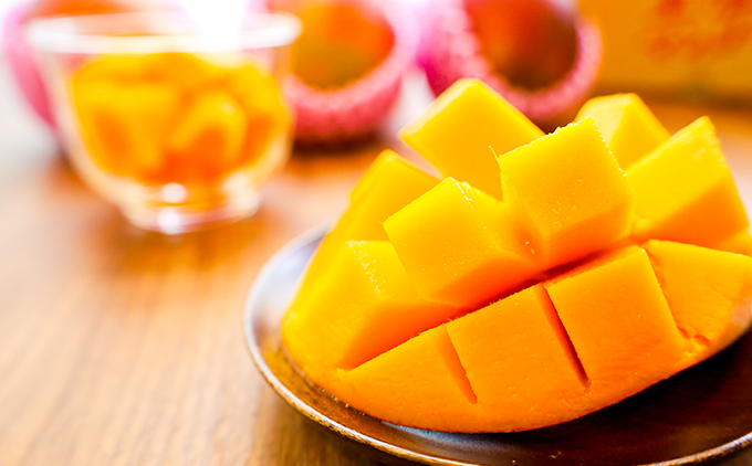 【母の日にお届け】かおる・とろける！土佐マンゴー(2〜5個)