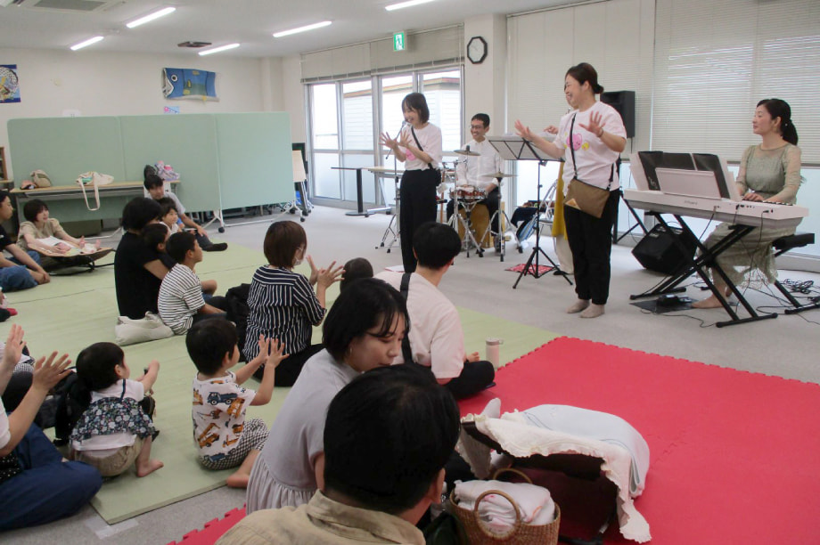 子どもたちを守り育てる事業