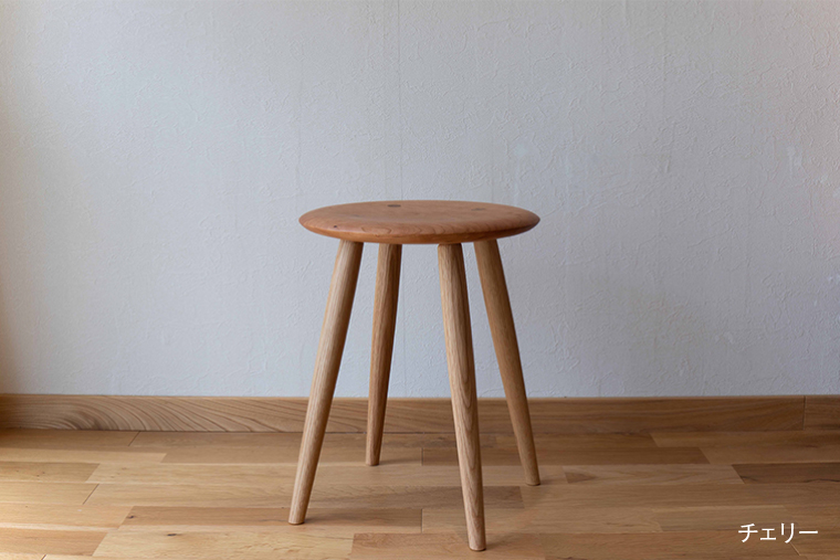 [チェリー]家具職人のmatthew スツール イス 椅子 ラウンド 丸型 ガーデンチェア おしゃれ ウッド[5〜6ヶ月程度で発送]