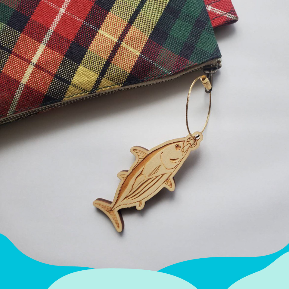 ＜ヒノキ薫る 魚のウッドキーホルダー＞ 海の魚 マグロ キハダマグロ シイラ マヒマヒ 船 釣り 檜 桧 ひのき 高知県 佐川町 青木丸