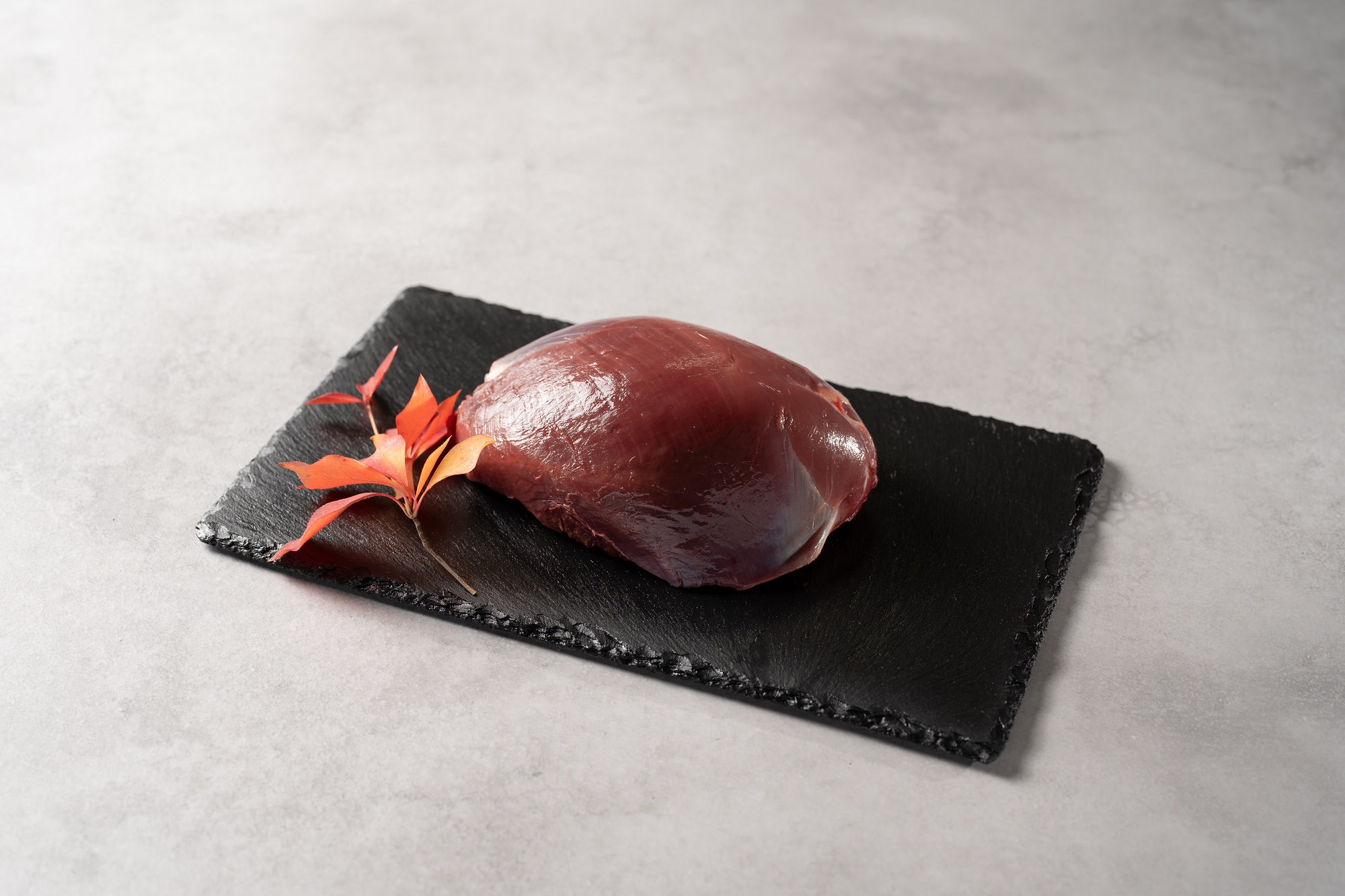 四国カルストの麓で育った鹿モモ肉（400g×3P）　ジビエ お手軽 おつまみ 鹿 シカ 獣 贈答