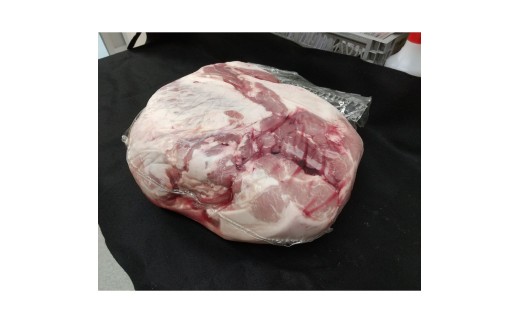 【期間限定】四万十麦豚モモ肉原木約9kg／Ahc-28 
