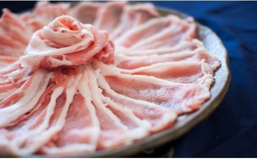 柔らかい肉質と甘みが人気！しまんと米豚のしゃぶしゃぶセット 計800g（400g×2)　 豚肉 豚 豚しゃぶ お取り寄せ 人気 ギフト お歳暮 お年賀  豚バラ 豚ロース 薄切り 冷蔵／Qjs-01